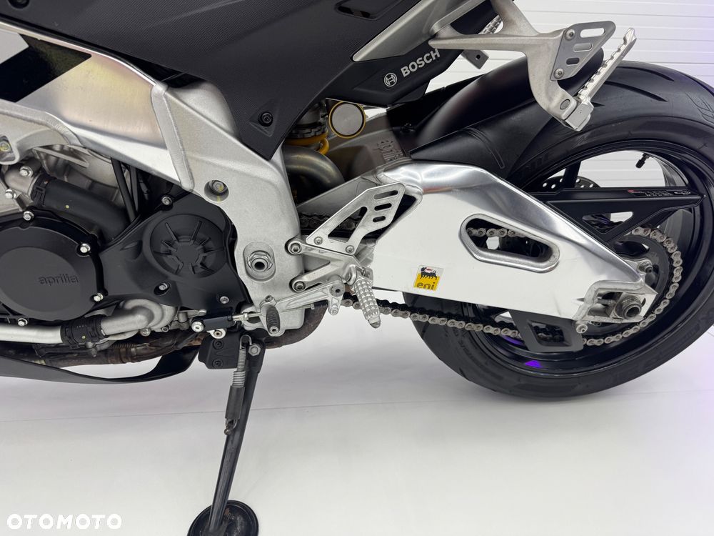 Aprilia Tuono - 32