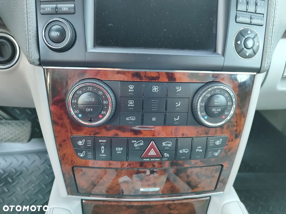 Mercedes-Benz GL 500 4Matic 7G-TRONIC Grand Edition - 11