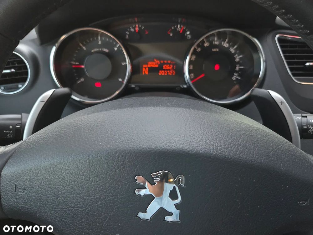 Peugeot 5008 e-HDI 115 ETG6 Stop&Start Allure - 26