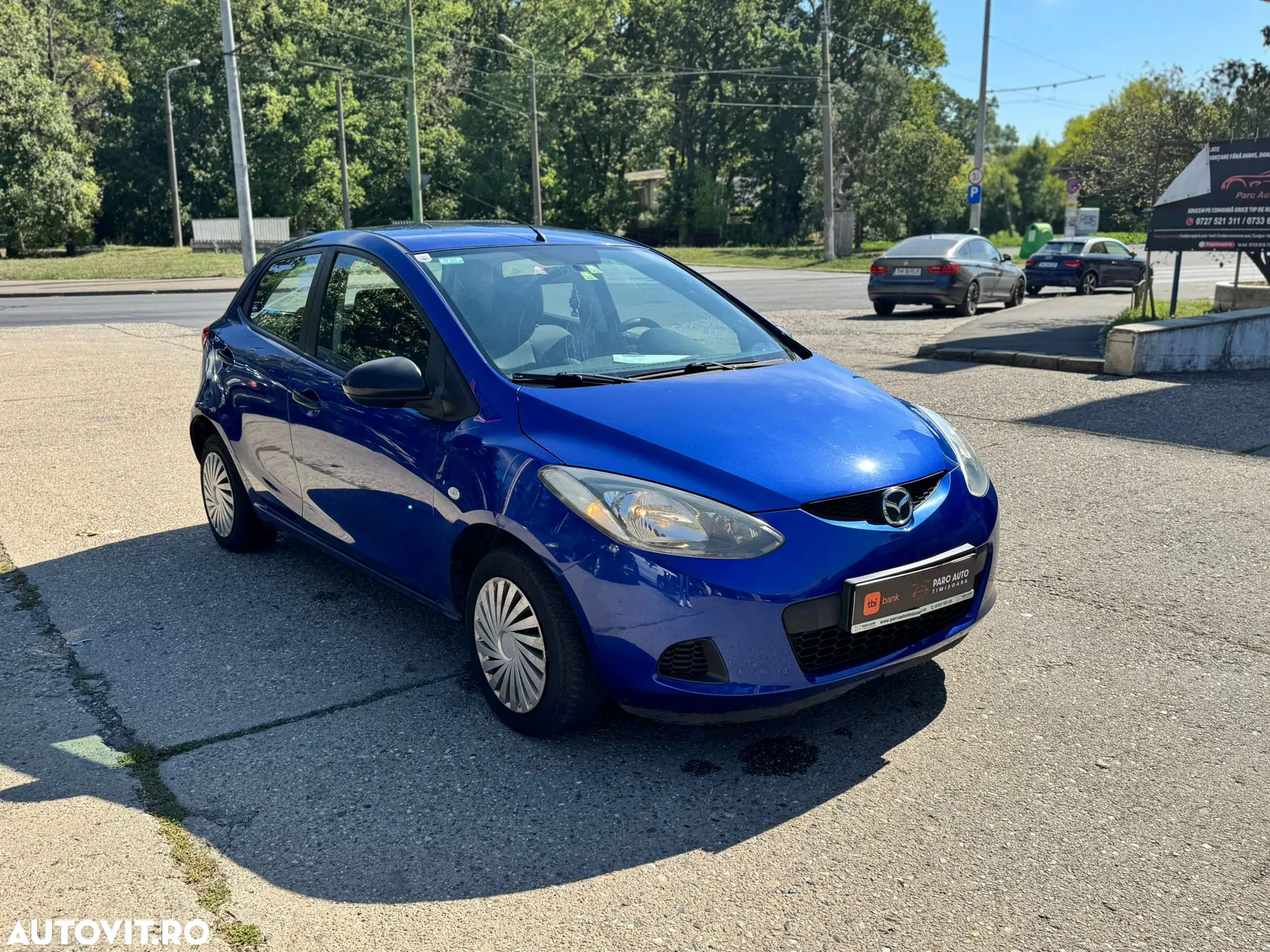 Mazda 2 1.3i CE Pro - 8