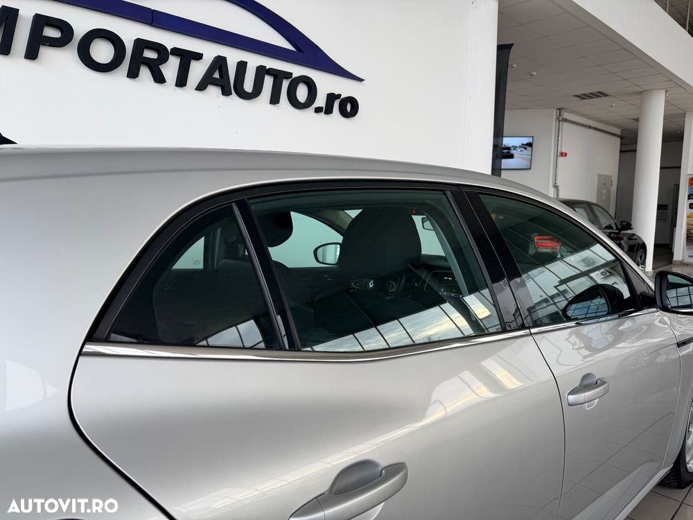 Renault Megane BLUE dCi 115 ZEN - 28