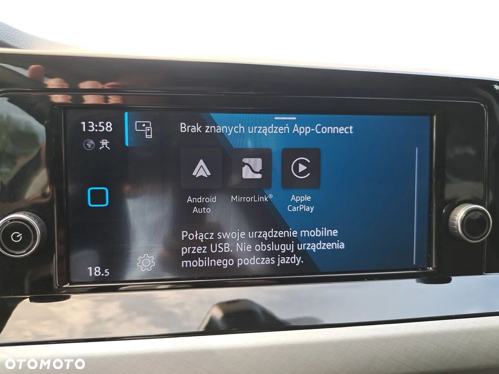 Volkswagen Golf 2.0 TDI SCR DSG Life - 25