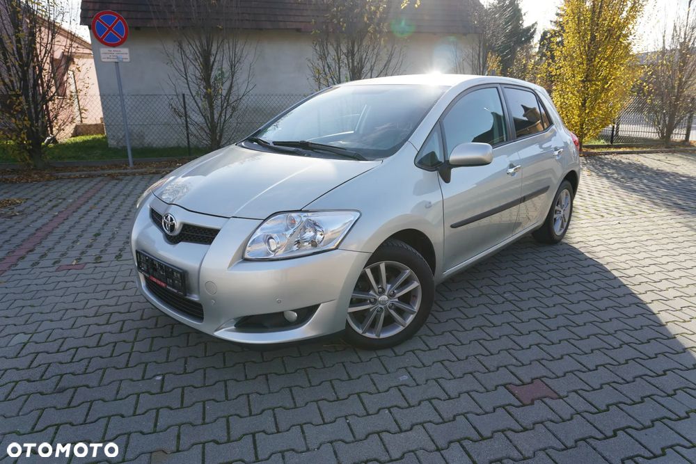 Toyota Auris 1.6 VVT-i Premium MM - 1