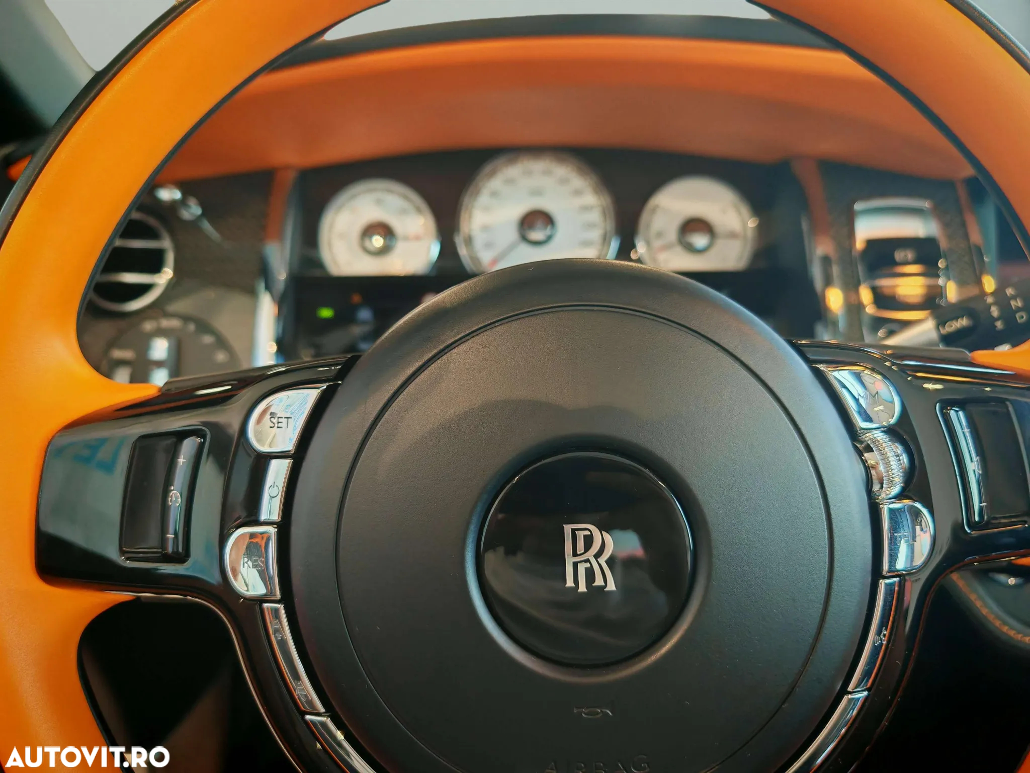 Rolls-Royce Dawn - 33