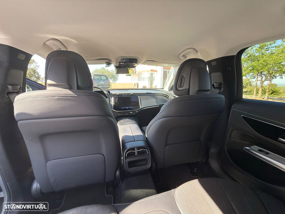 Mercedes-Benz E 220 d - 13