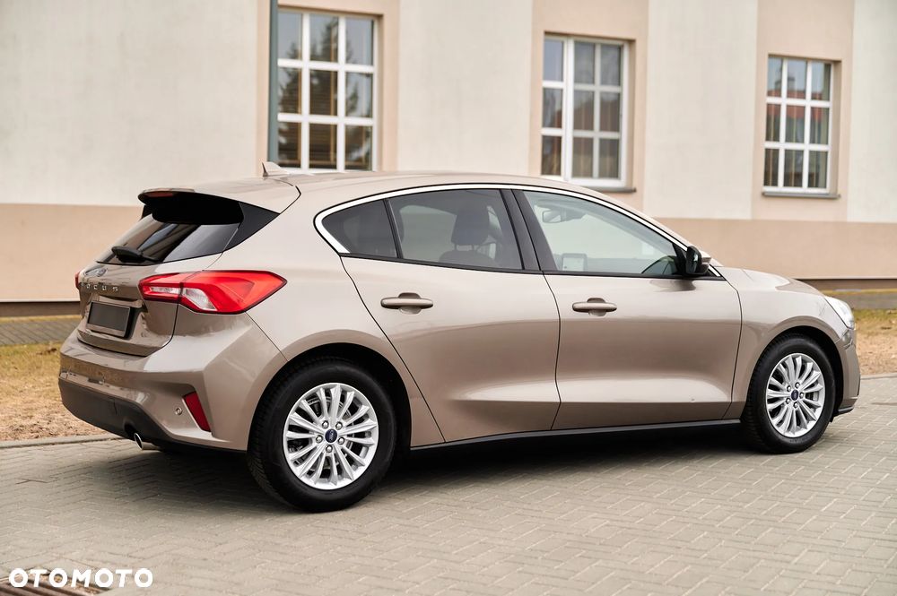 Ford Focus 1.5 EcoBlue Start-Stopp-System TITANIUM DESIGN - 20