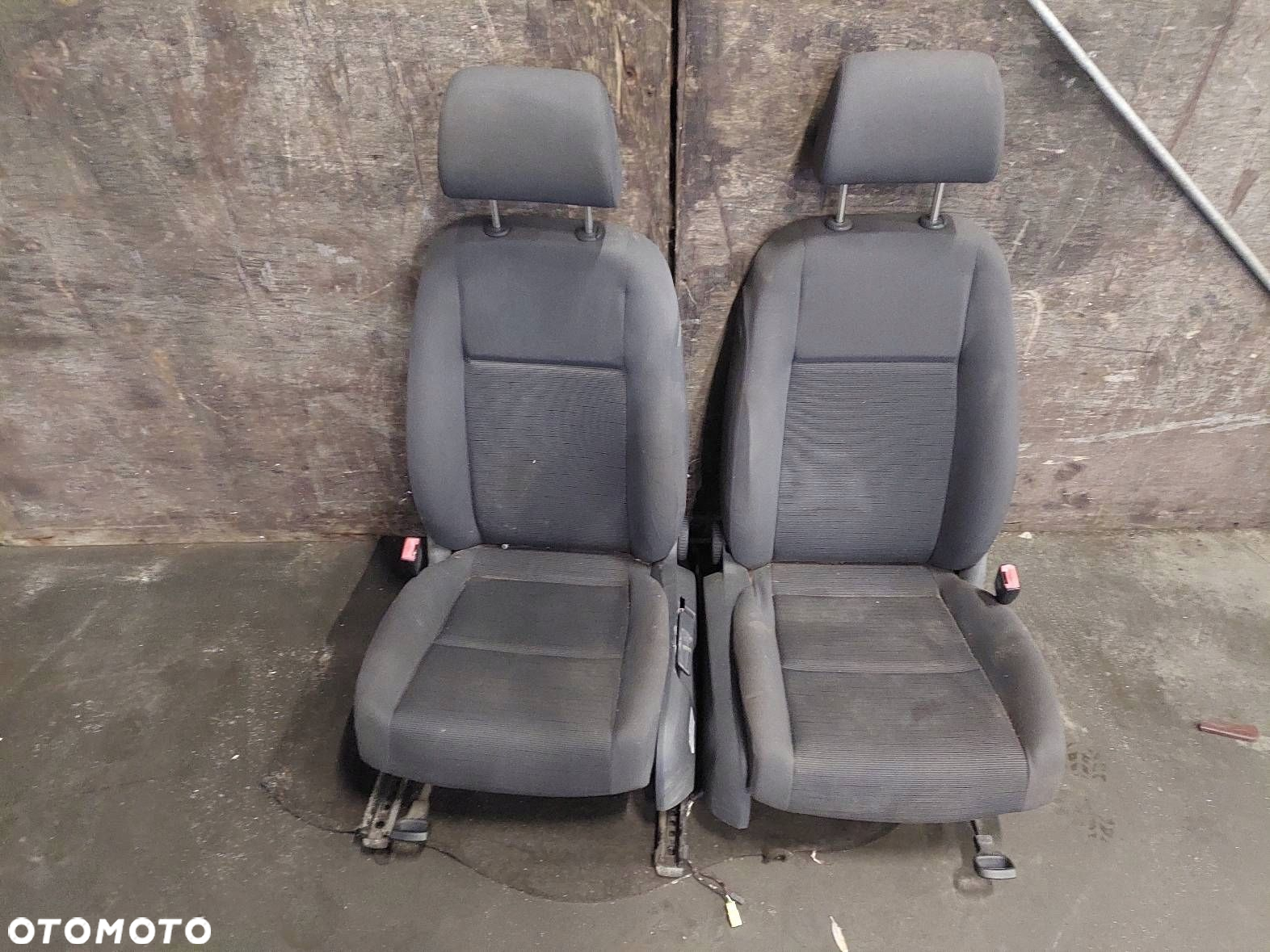 FOTELE KOMPLET LEWY PRAWY KANAPA TYŁ VOLKSWAGEN GOLF V HB 5D - 15