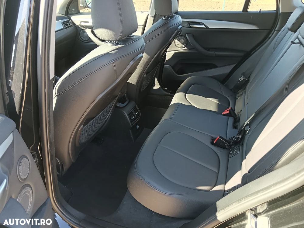 BMW X1 sDrive18i xLine - 13