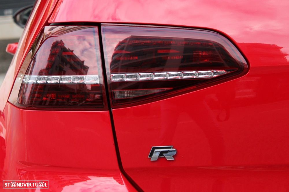 VW Golf R 2.0 TSI OPF 4Motion DSG - 21