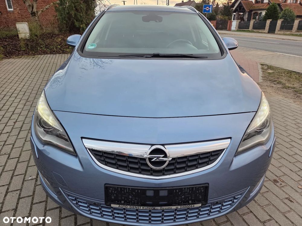 Opel Astra 1.4 Turbo Design Edition - 4