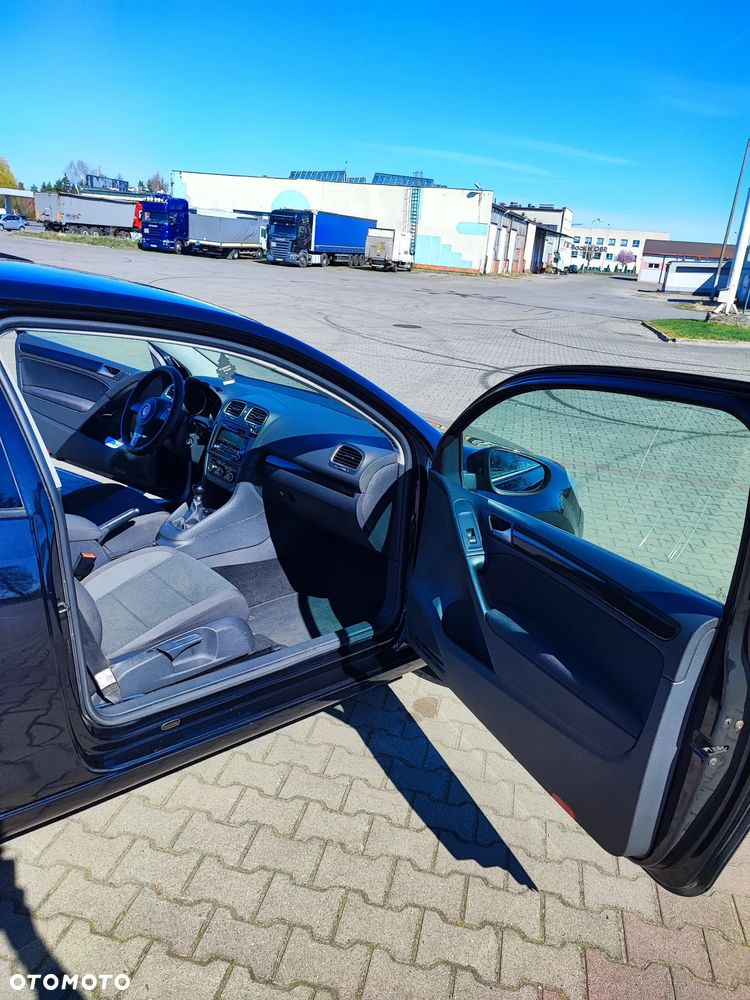 Volkswagen Golf 1.6 Team - 10