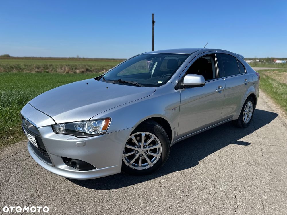 Mitsubishi Lancer - 9