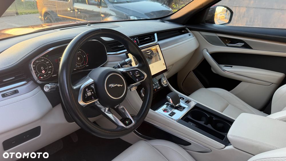 Jaguar F-Pace 2.0 D200 mHEV AWD R-Dynamic S - 11
