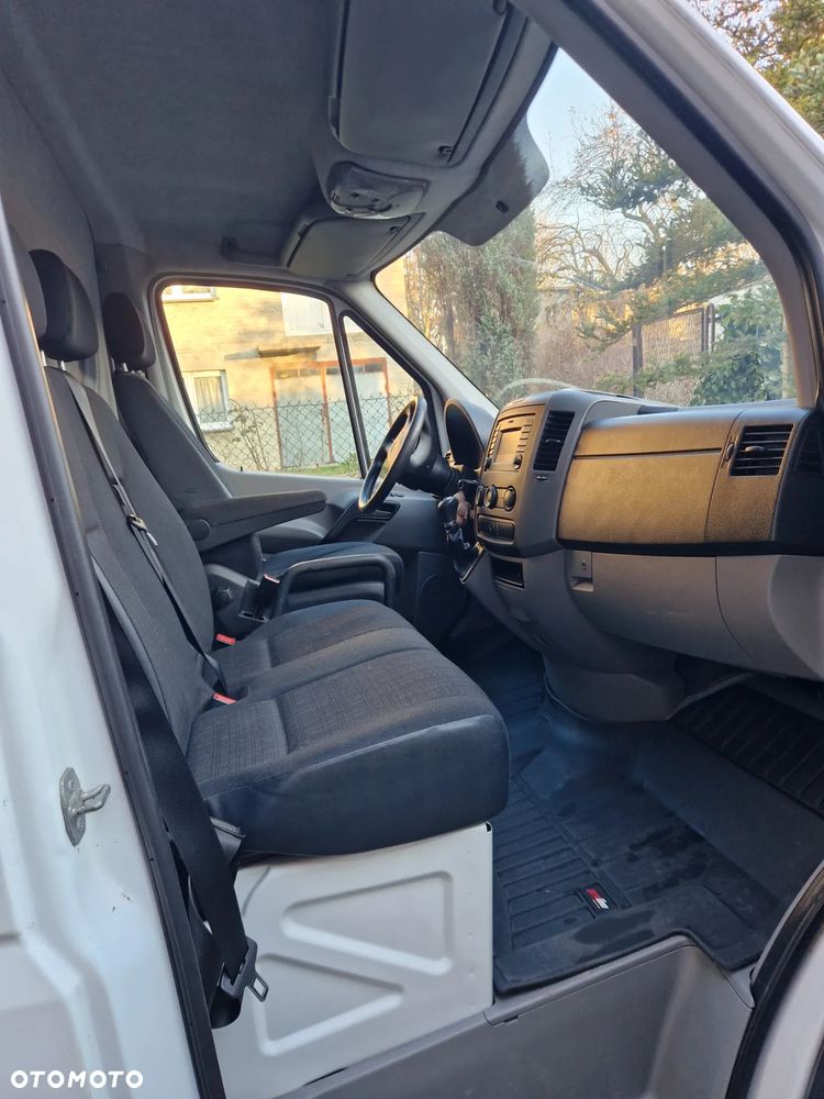 Mercedes-Benz Sprinter - 9