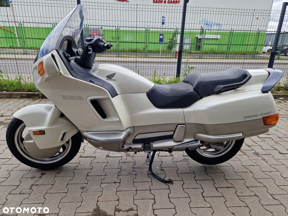 Honda PC - 13
