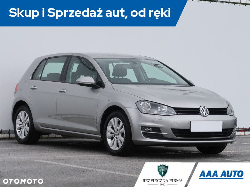 Volkswagen Golf - 2