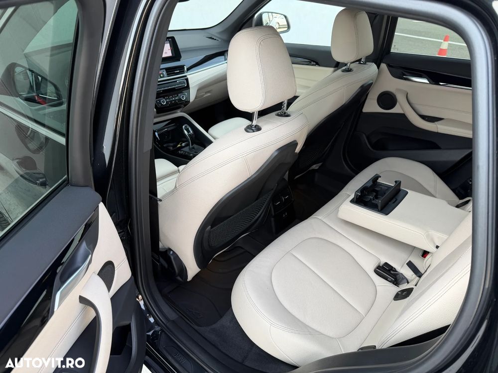 BMW X1 xDrive20d AT - 30