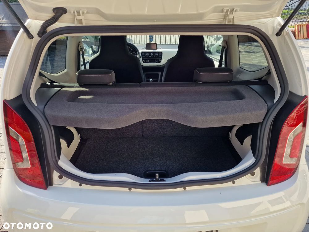 Volkswagen up! 1.0 black - 28