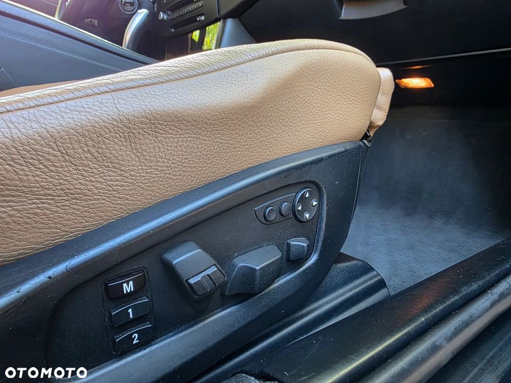BMW Seria 5 535d - 32