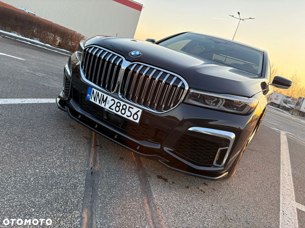BMW Seria 7 750i xDrive sport - 15