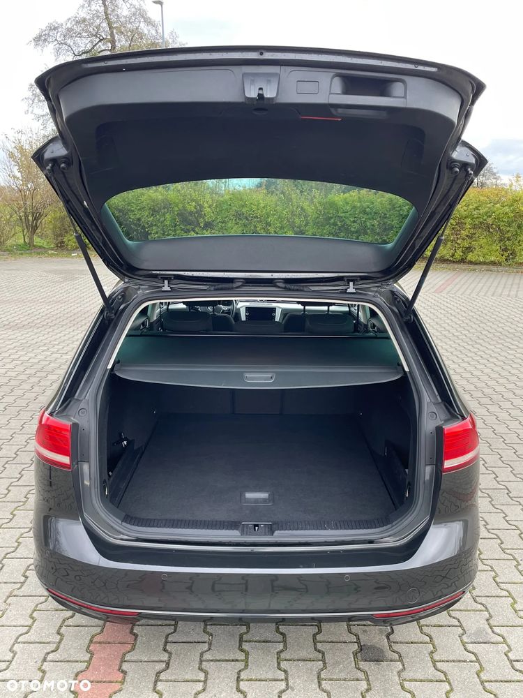 Volkswagen Passat 2.0 TDI (BlueMotion Technology) DSG Comfortline - 15