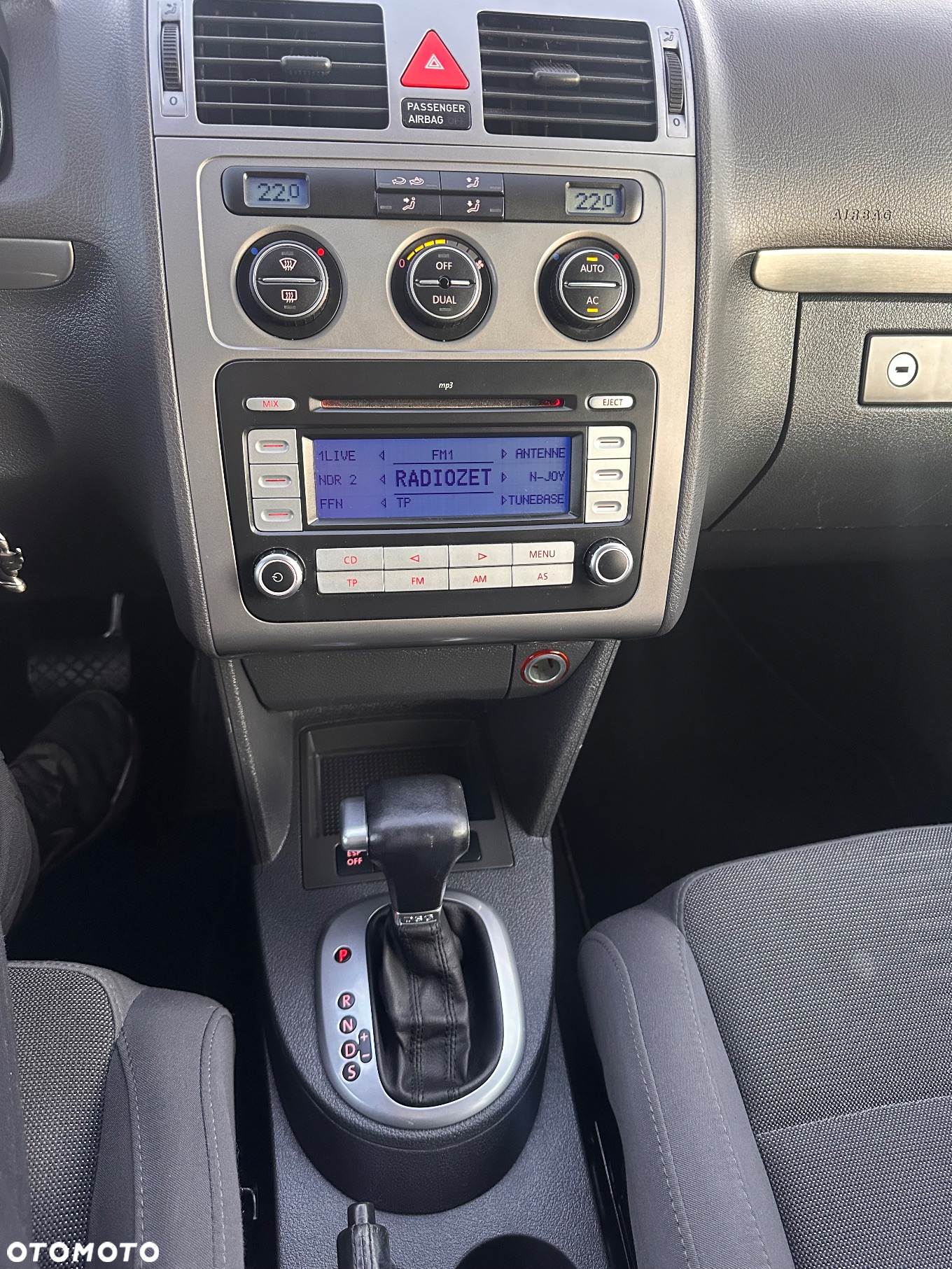 Volkswagen Touran 1.4 TSI Highline Perfectline DSG - 20