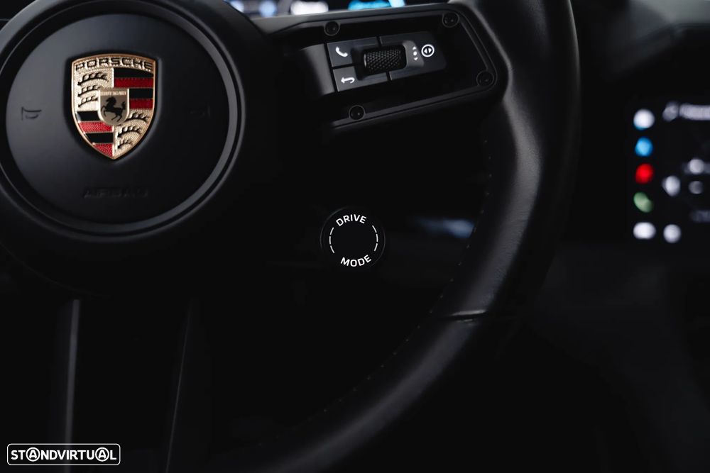 Porsche Taycan Sport Turismo 4S Black Edition - 32