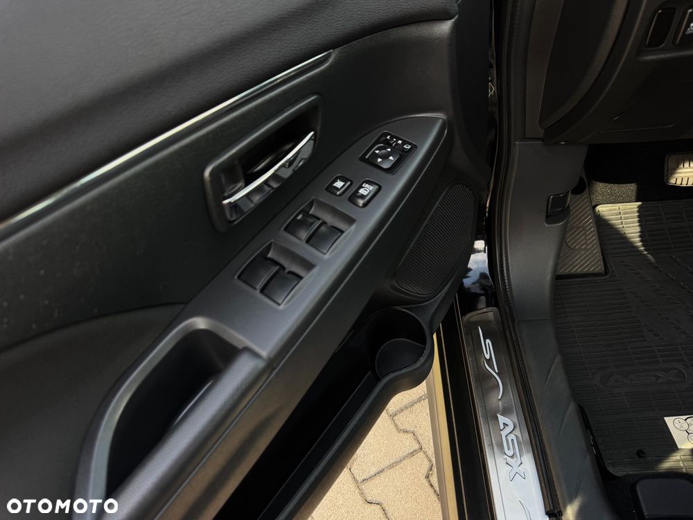Mitsubishi ASX 2.2 DI-D 4WD Automatik Comfort Edition - 21