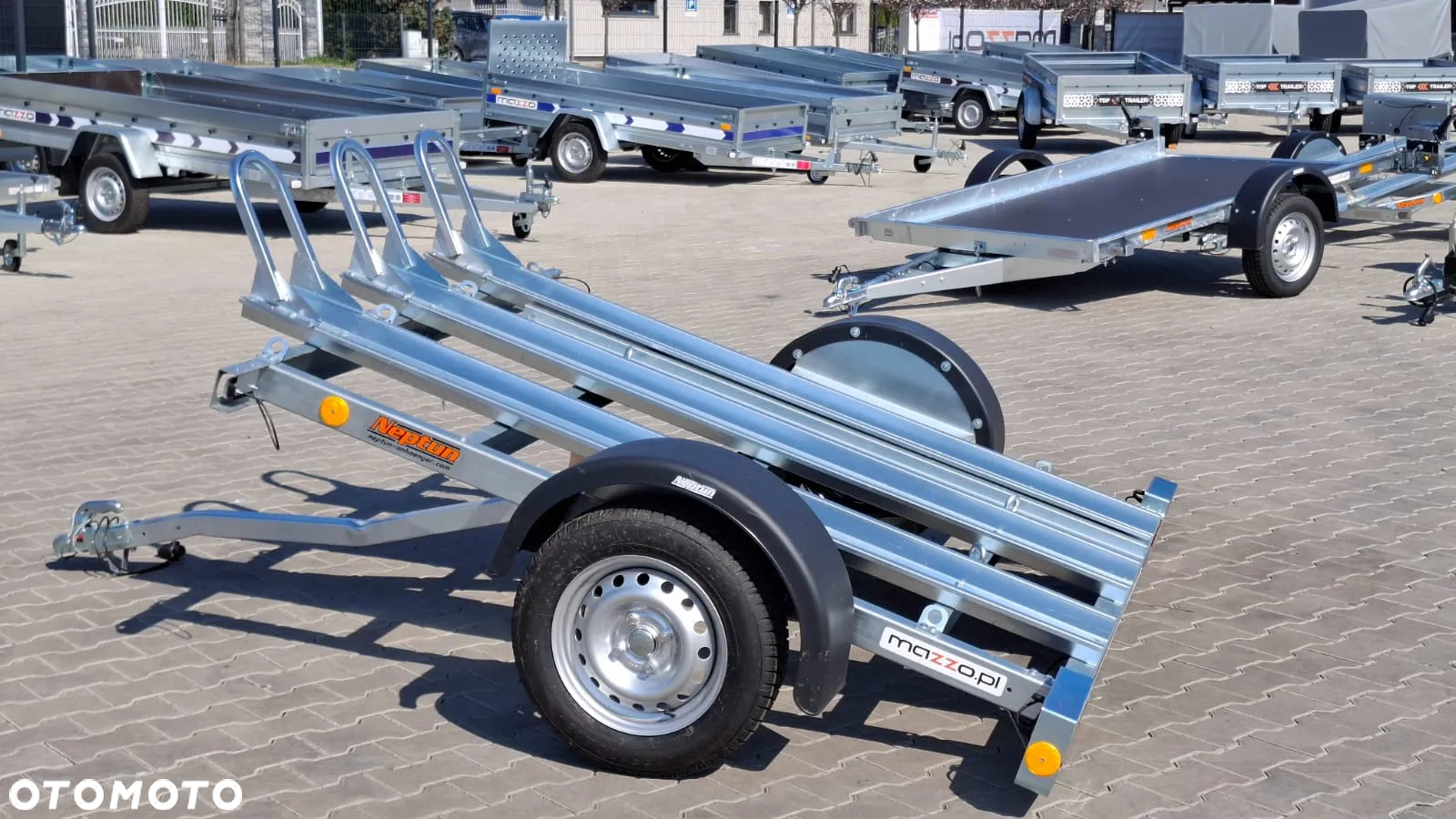 Neptun Dostawa Przyczepka na 3 motocykle 225x148,5cm DMC750kg UCHYLNA - 2