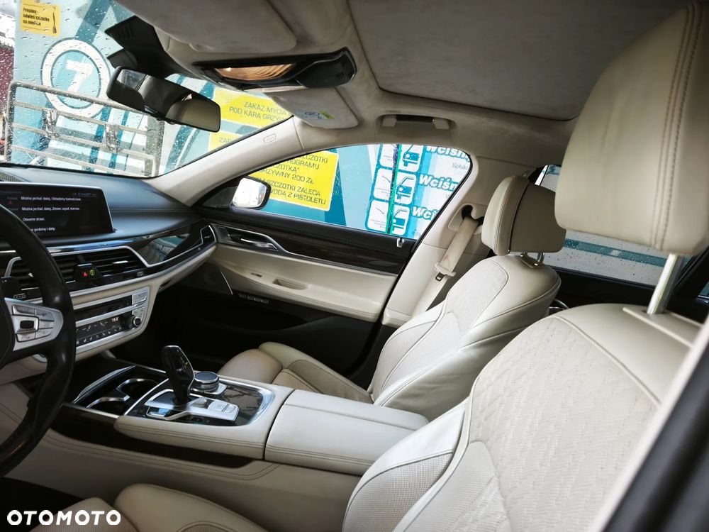 BMW Seria 7 730d xDrive - 12