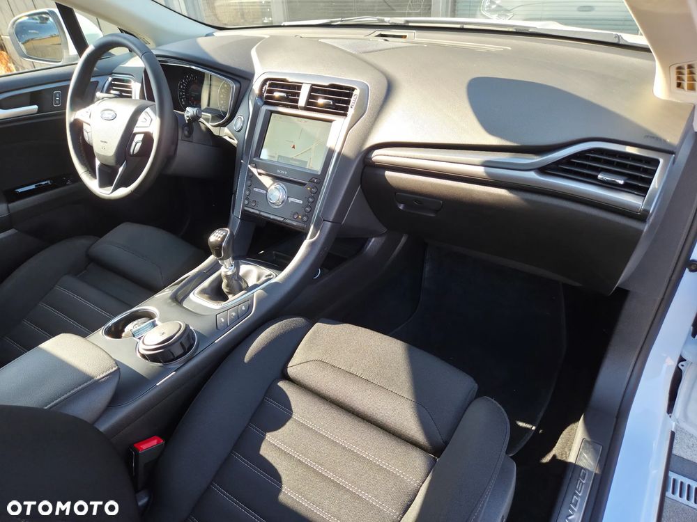 Ford Mondeo 2.0 EcoBlue Titanium - 17
