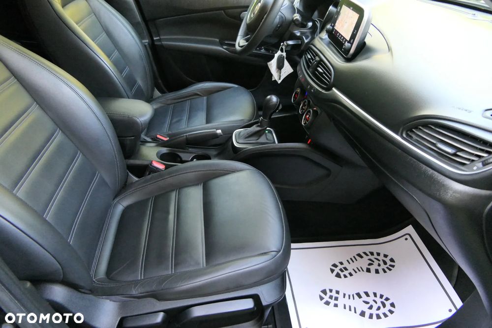 Fiat Tipo 1.6 MultiJet 16v Lounge DDCT - 28
