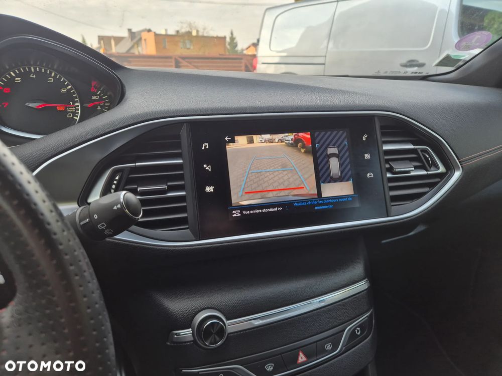Peugeot 308 PureTech 130 EAT6 Stop & Start GT-Line Edition - 17
