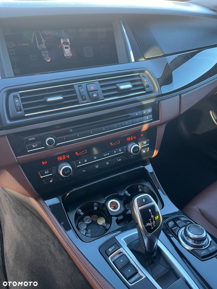 BMW Seria 5 530d xDrive - 8