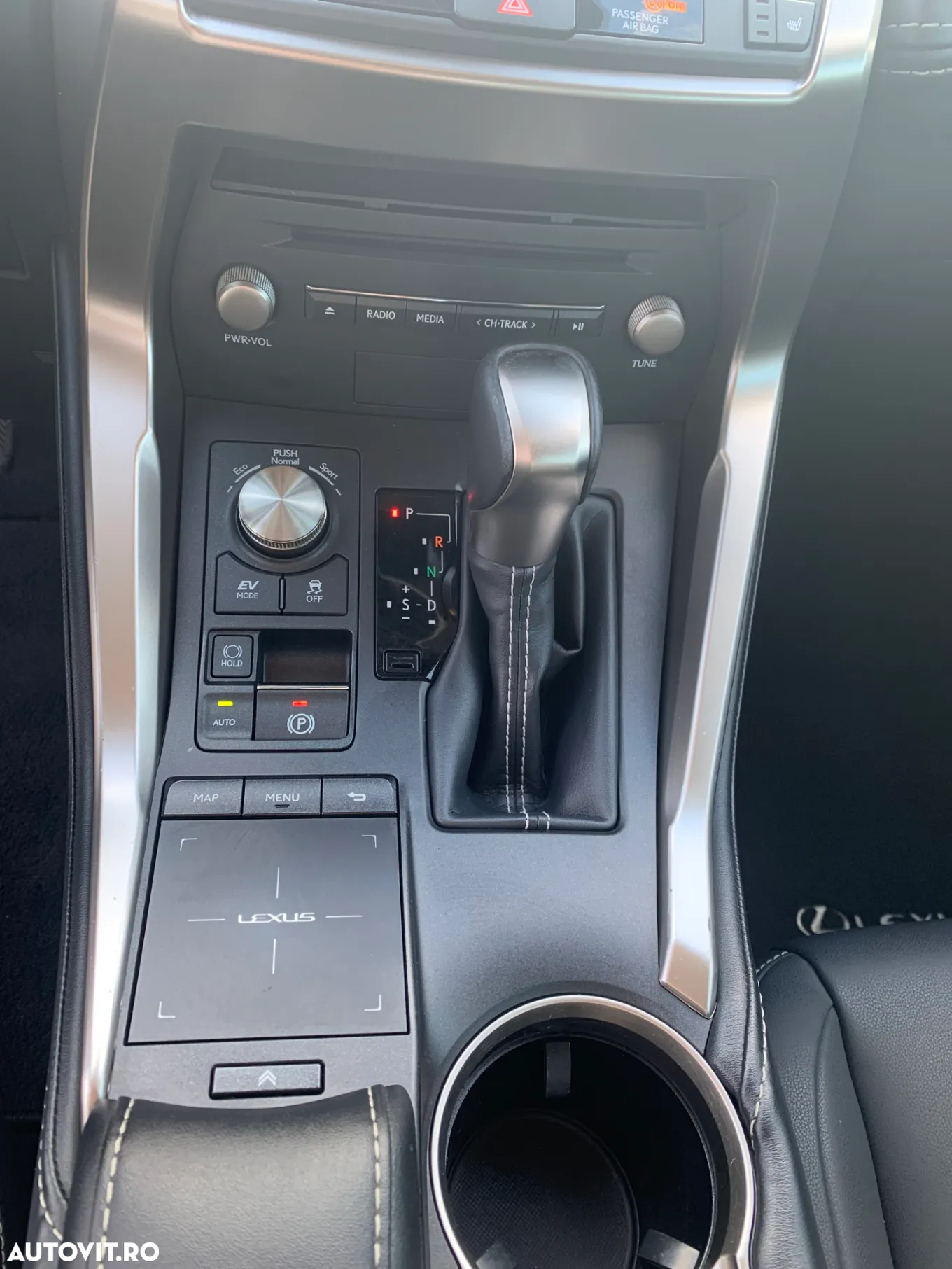 Lexus Seria NX - 20