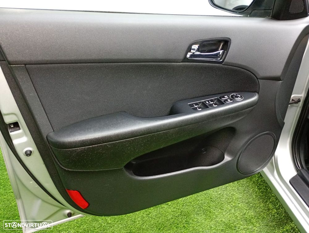 Hyundai i30 1.6 CRDI Classic - 12