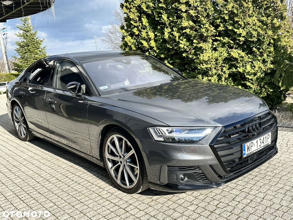 Audi A8 - 2