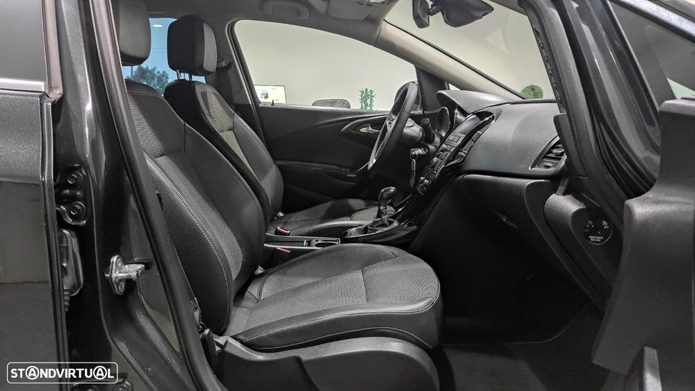 Opel Astra Sports Tourer 1.6 CDTi Executive S/S - 22