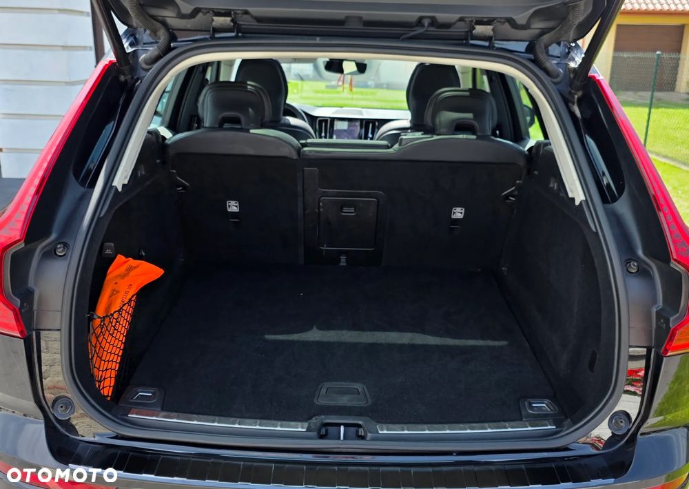 Volvo XC 60 B4 D Ultimate Dark - 33