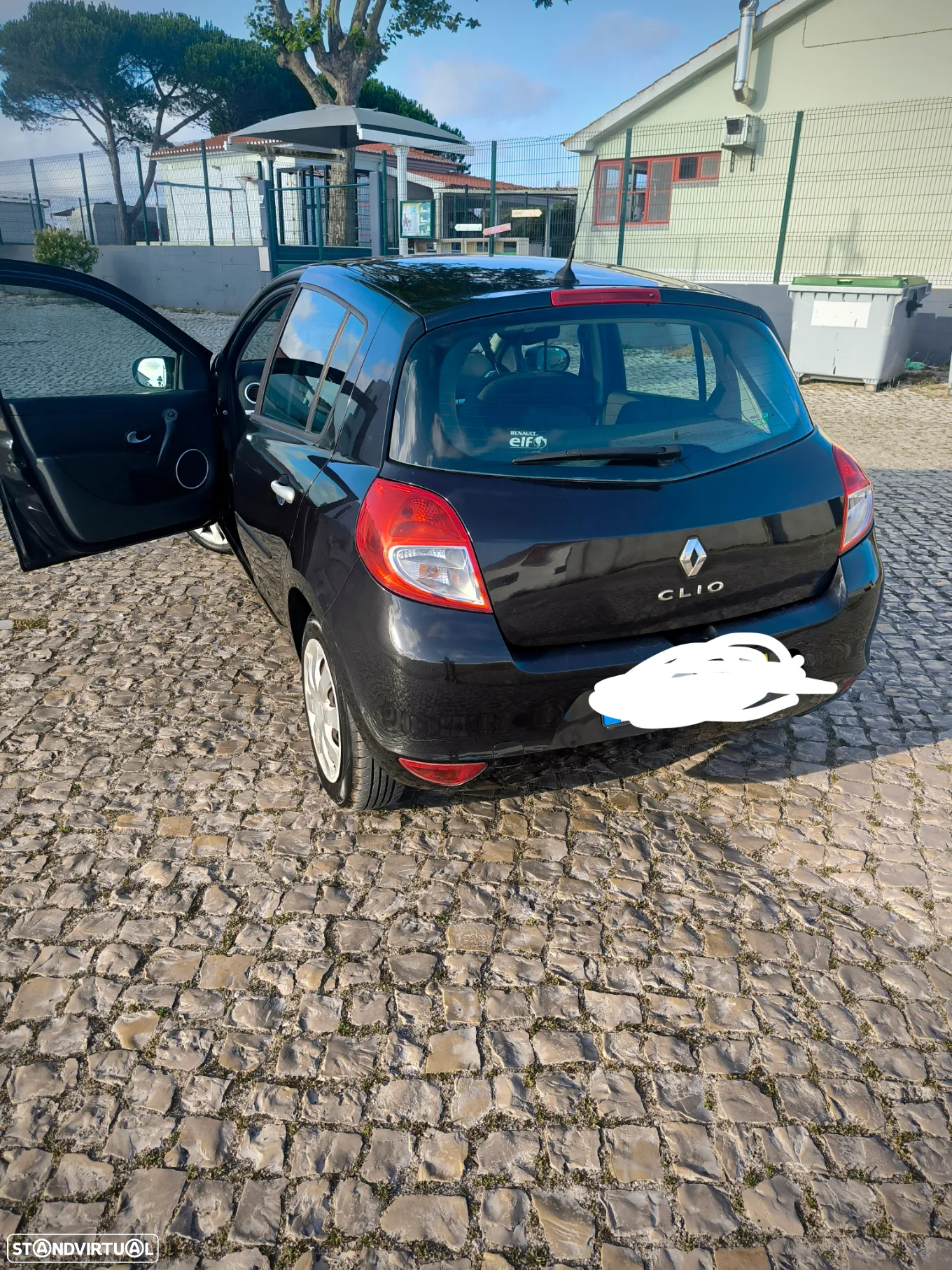 Renault Clio 1.2 16V Confort - 2