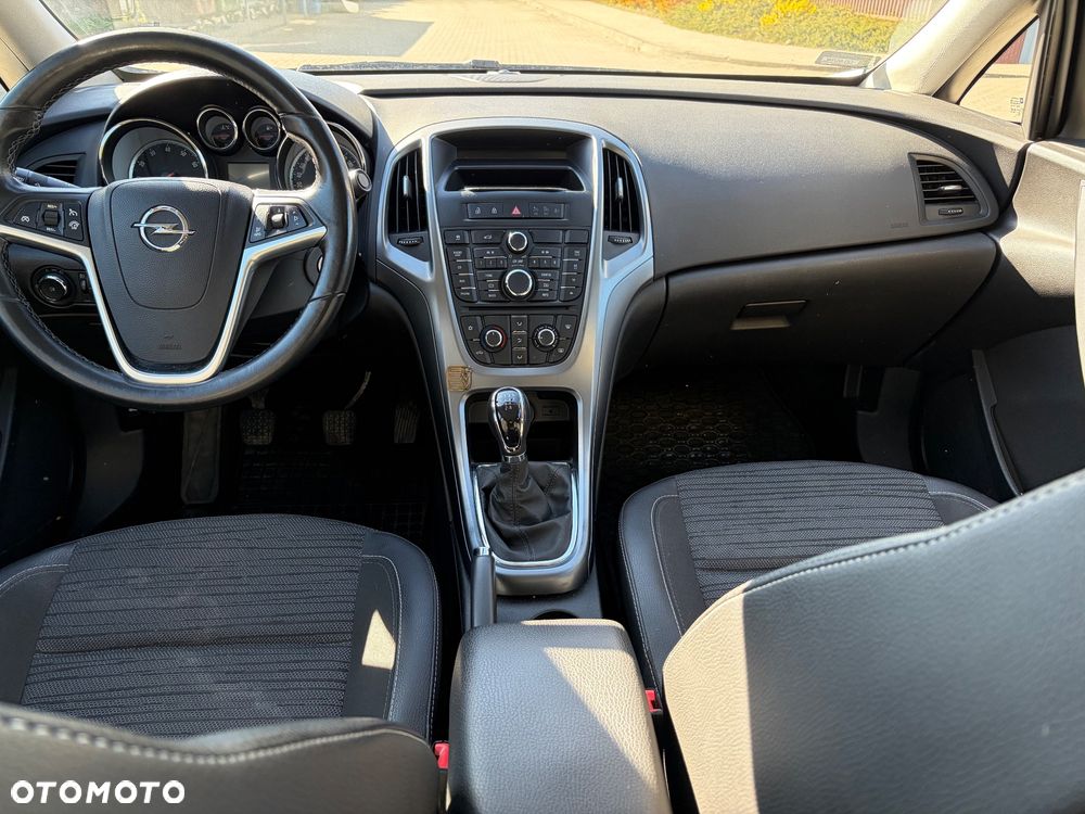 Opel Astra 1.6 Active EU6 - 11