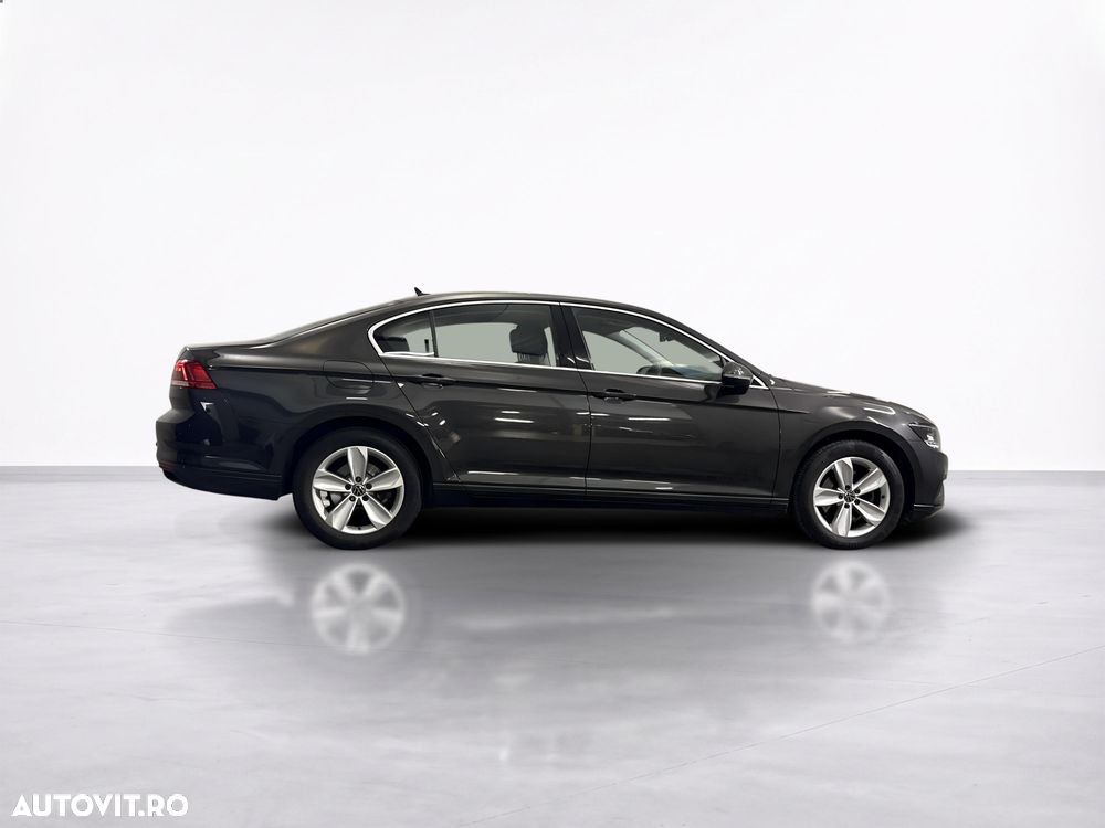 Volkswagen Passat - 7