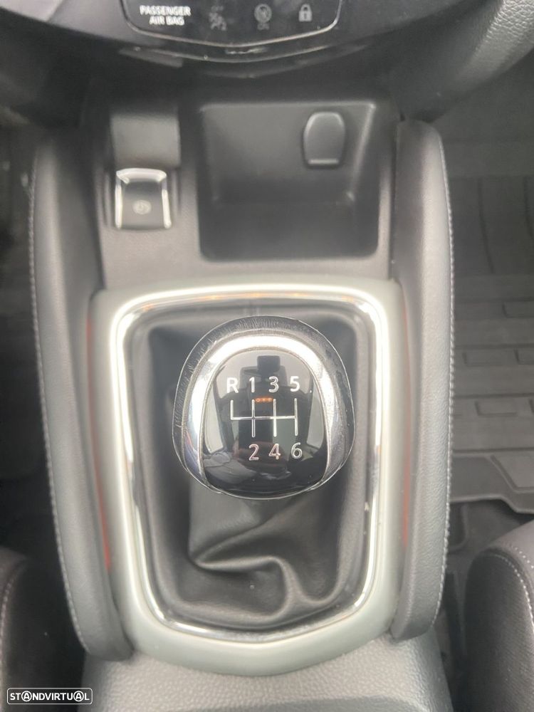 Nissan Qashqai 1.5 dCi N-Connecta - 20