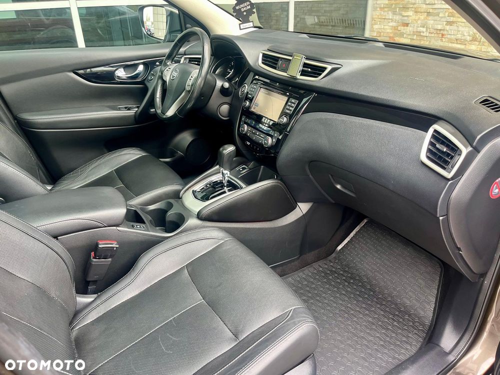 Nissan Qashqai 1.6 dCi Xtronic TEKNA+ - 22