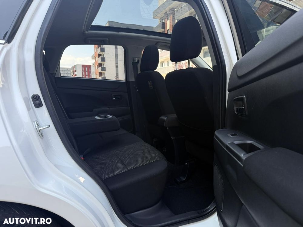 Mitsubishi ASX 1.6 Litre MIVEC Inform - 23