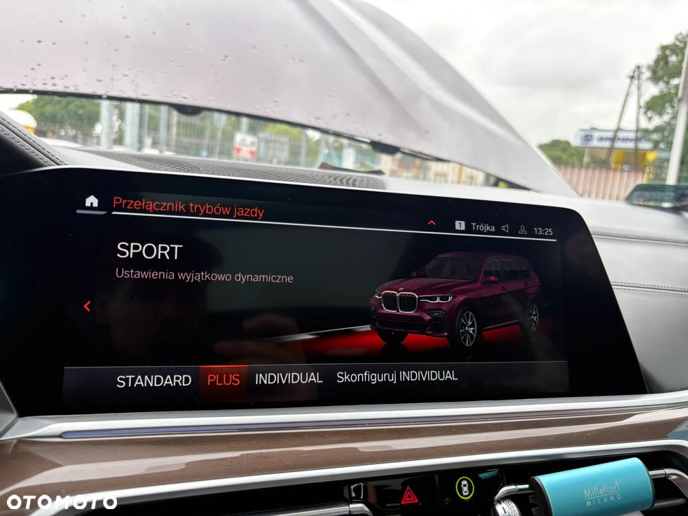BMW X7 M50i sport - 23