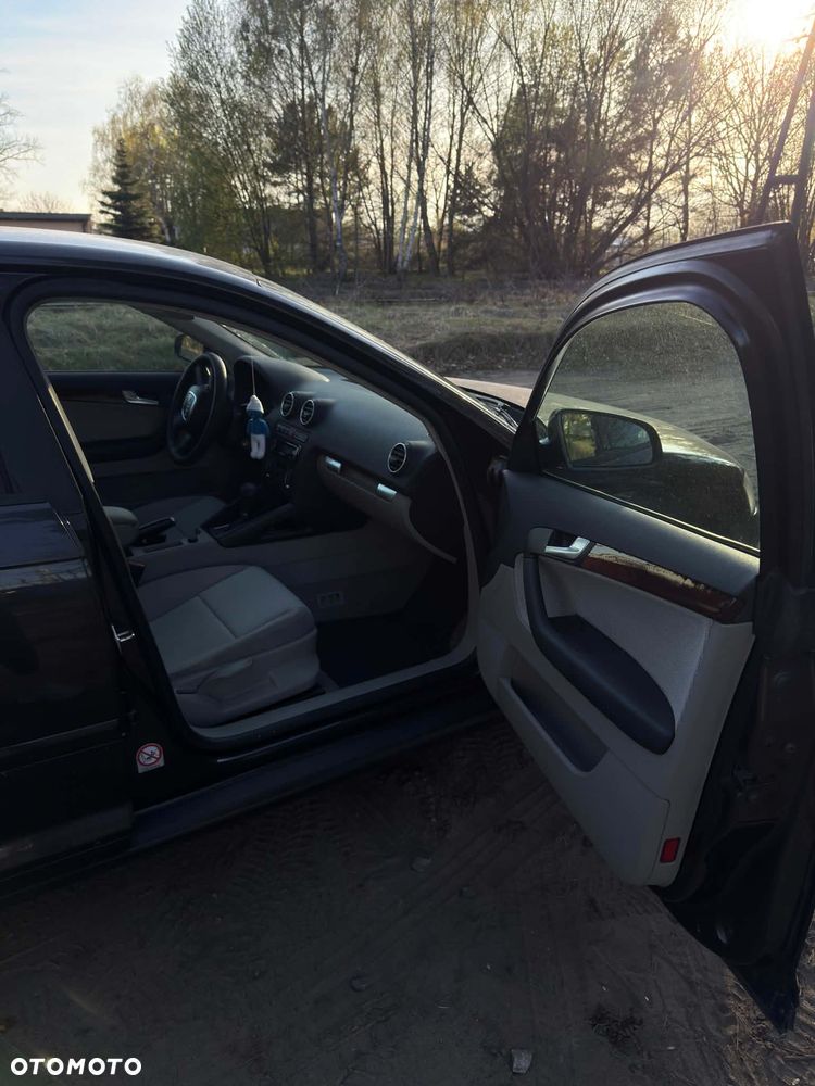 Audi A3 Sportback 2.0 FSI Ambiente Tiptr - 10