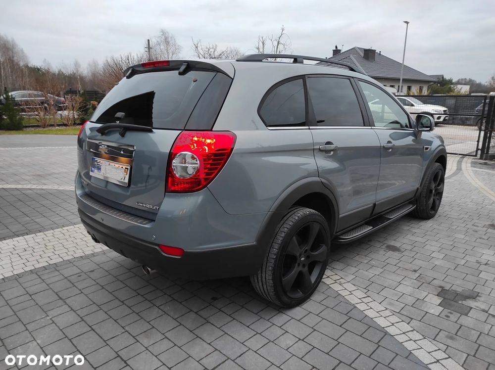 Chevrolet Captiva 2.4 2WD Travel Edition - 14