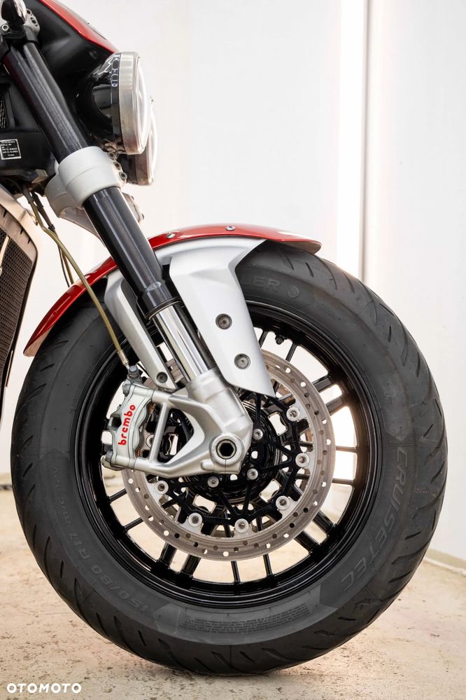 Triumph Rocket - 32