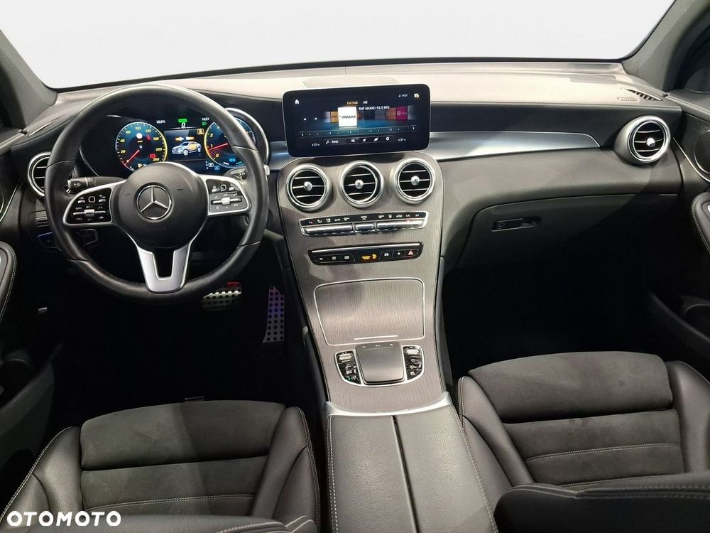 Mercedes-Benz GLC - 18
